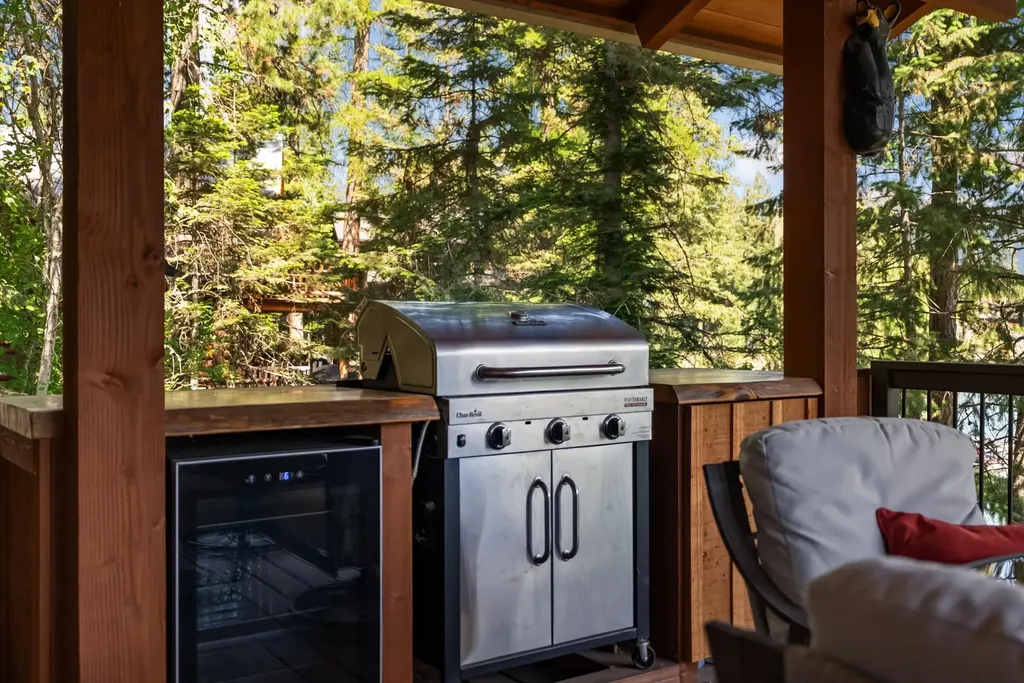 349 Echo Chalet Drive Bigfork MT 59911