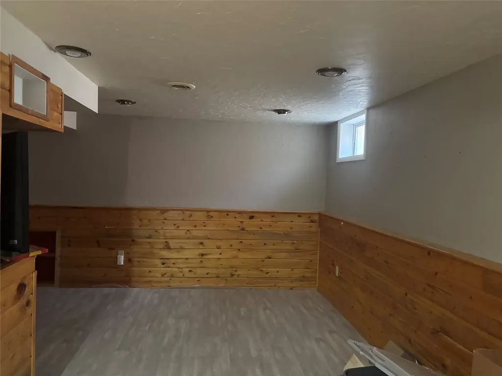 406 S Delaware Street Conrad MT 59425