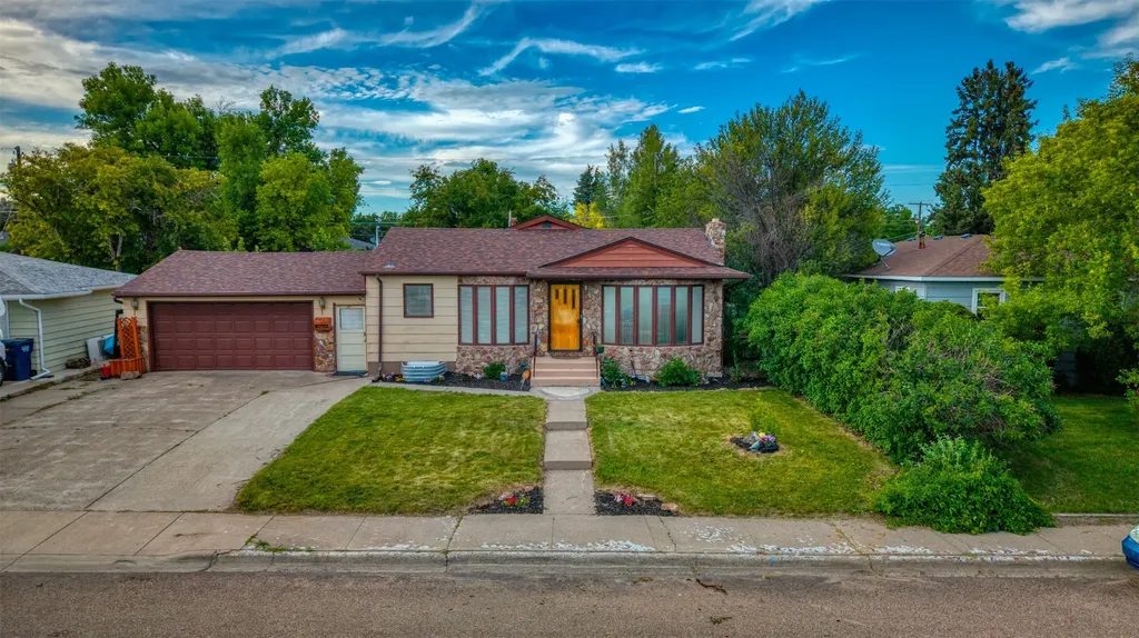 205 18th Avenue NW Great Falls MT 59404