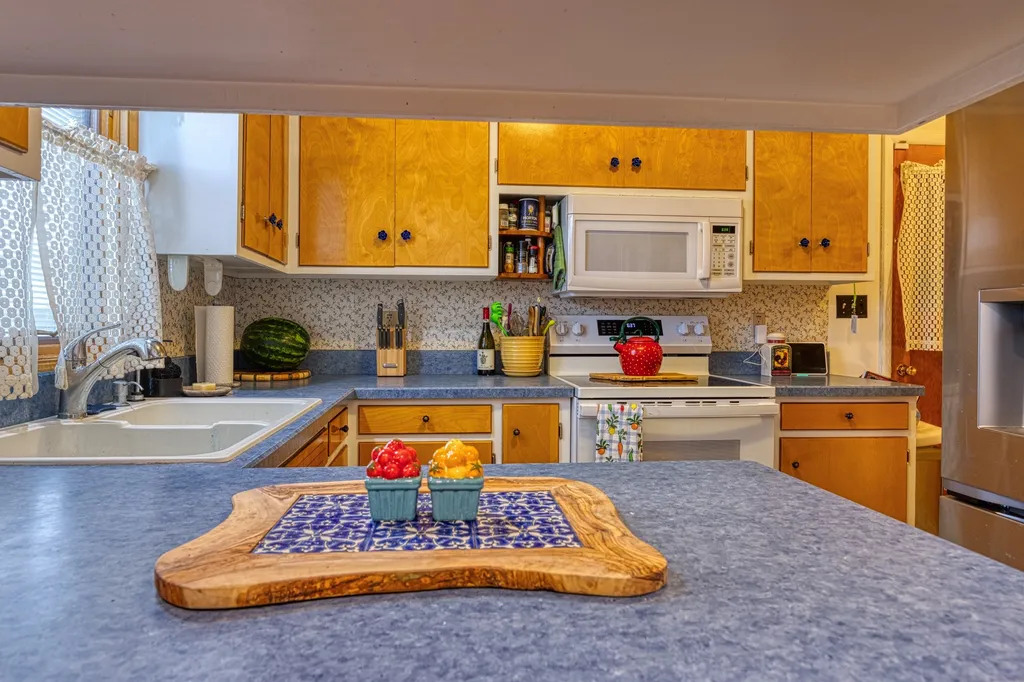 205 18th Avenue NW Great Falls MT 59404