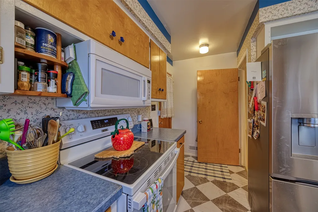 205 18th Avenue NW Great Falls MT 59404