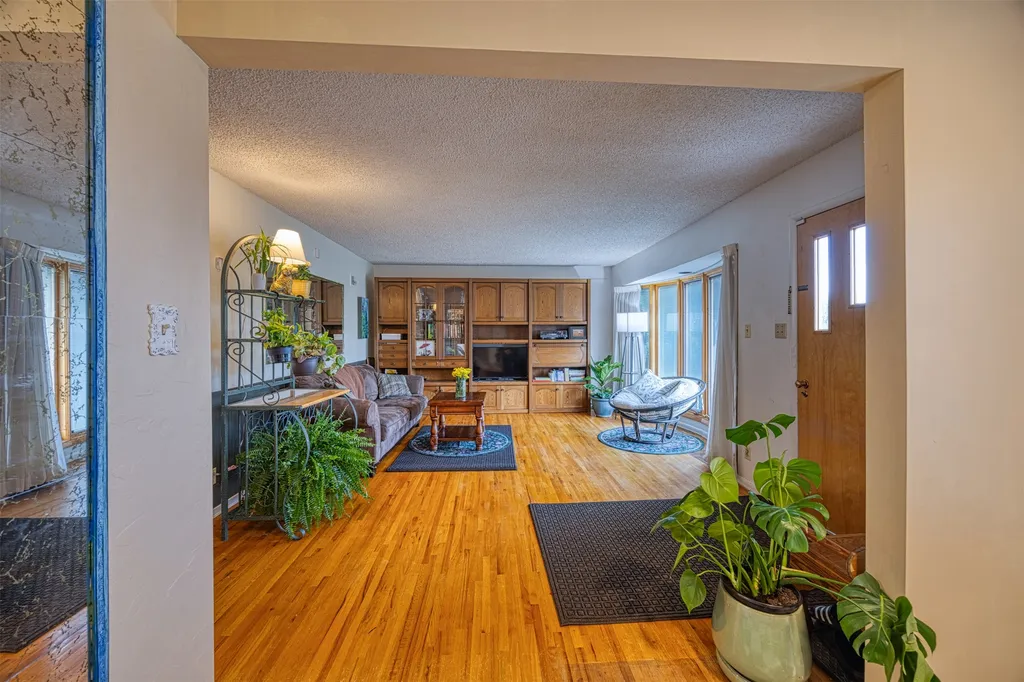 205 18th Avenue NW Great Falls MT 59404