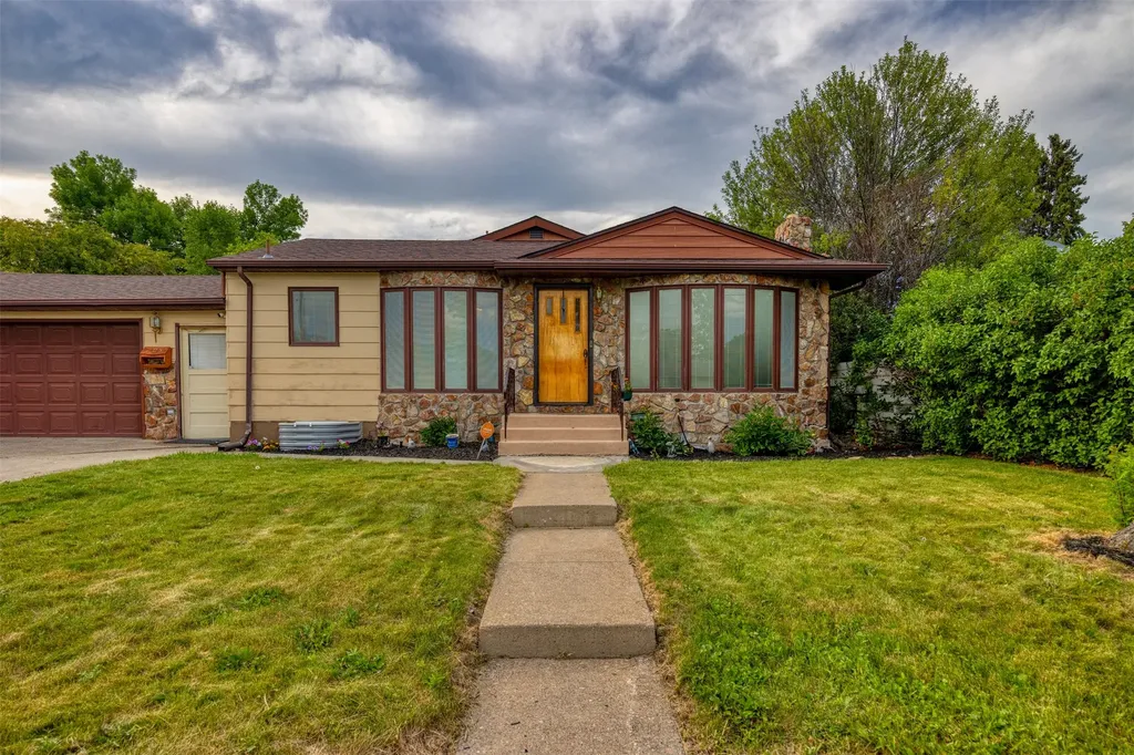 205 18th Avenue NW Great Falls MT 59404