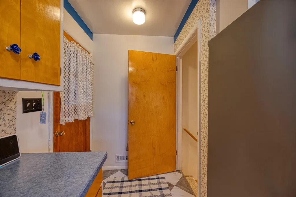 205 18th Avenue NW Great Falls MT 59404