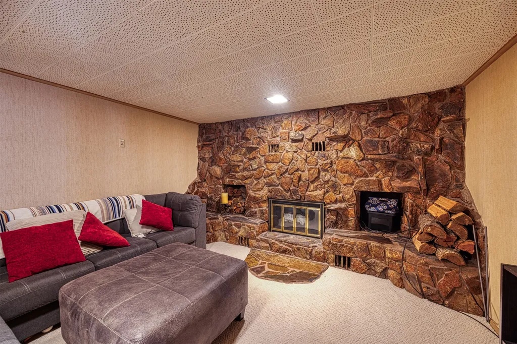 205 18th Avenue NW Great Falls MT 59404