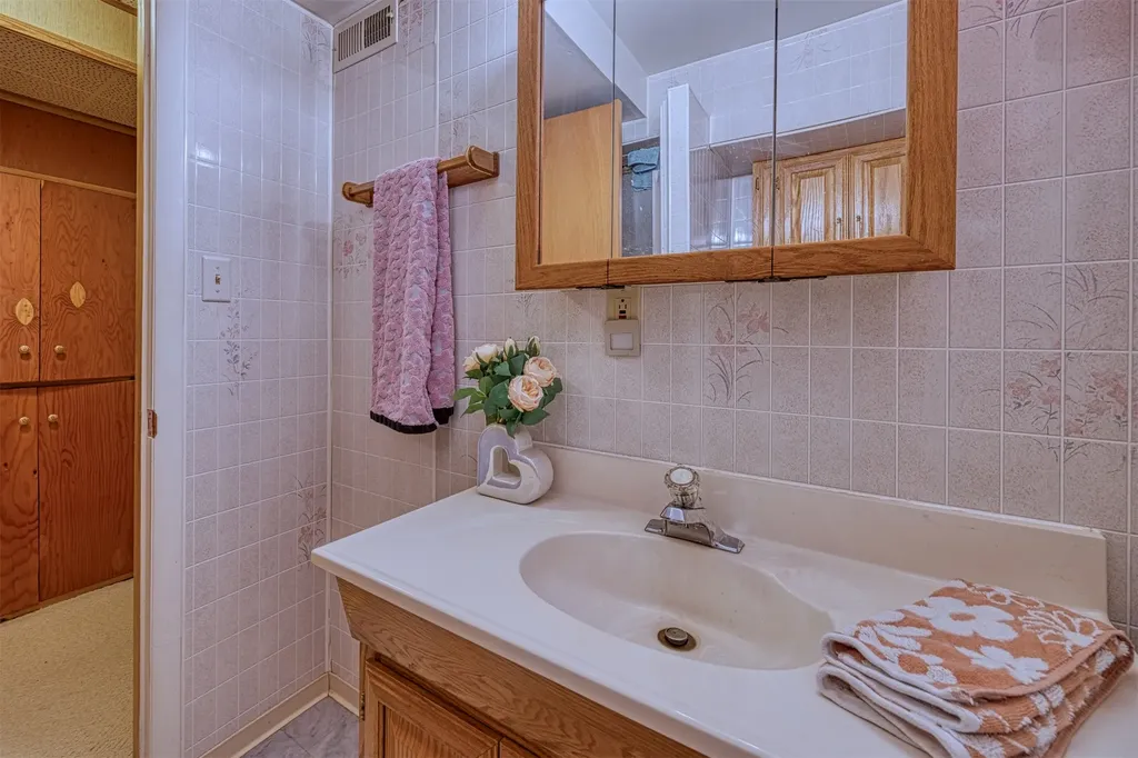 205 18th Avenue NW Great Falls MT 59404