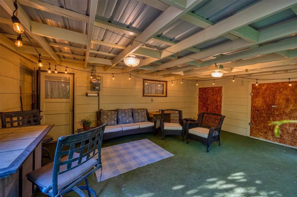 205 18th Avenue NW Great Falls MT 59404
