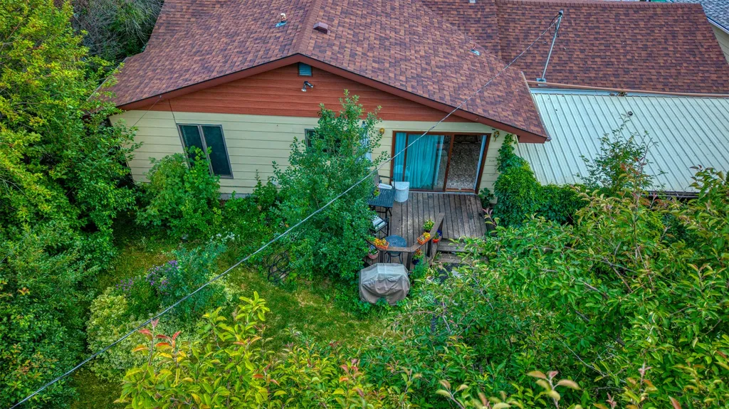 205 18th Avenue NW Great Falls MT 59404