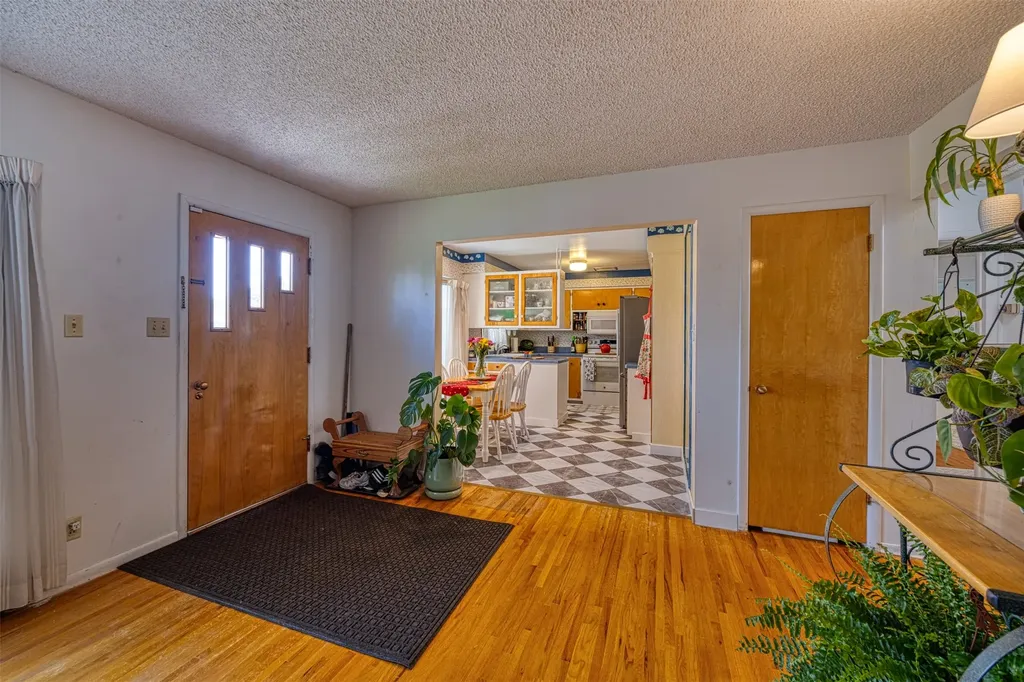 205 18th Avenue NW Great Falls MT 59404