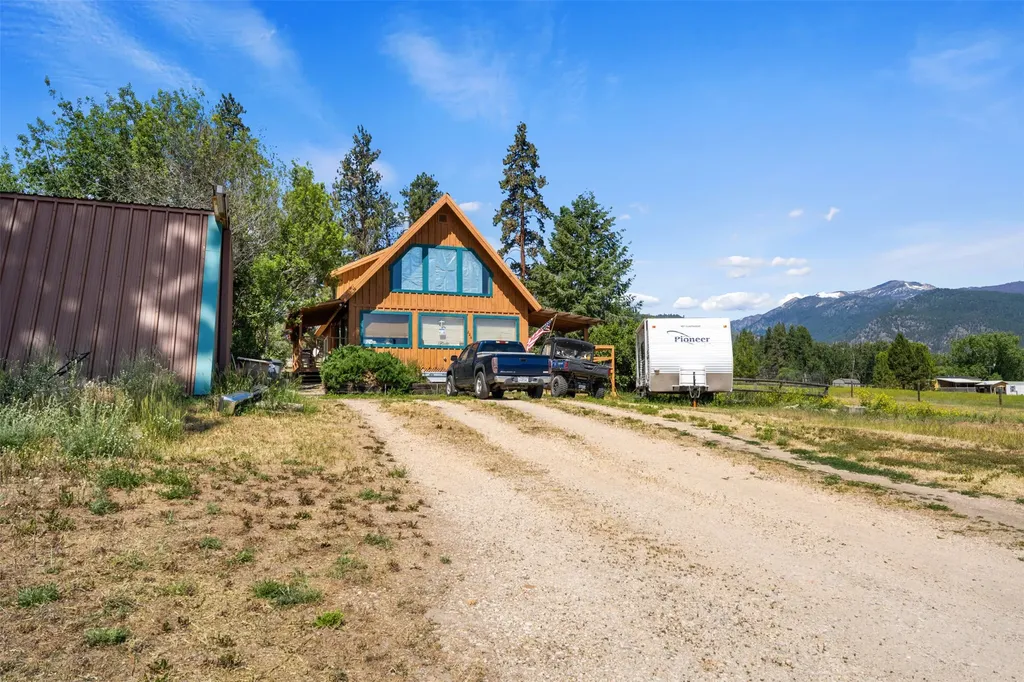 226 Sweathouse Creek Road Victor MT 59875