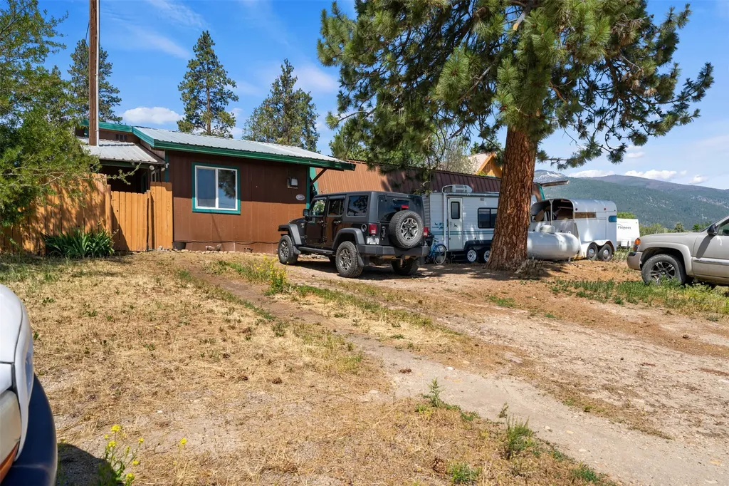 226 Sweathouse Creek Road Victor MT 59875