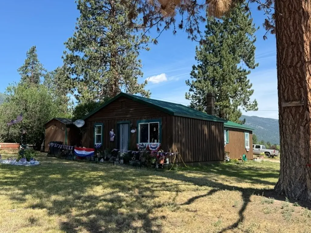 226 Sweathouse Creek Road Victor MT 59875