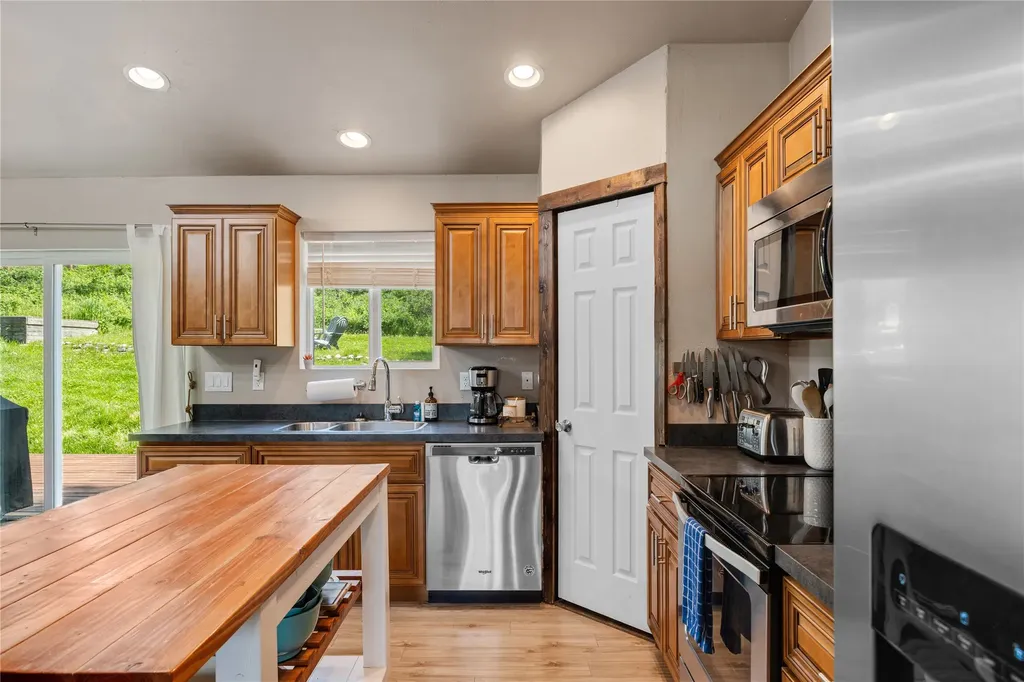 327 Deer Trail Whitefish MT 59937
