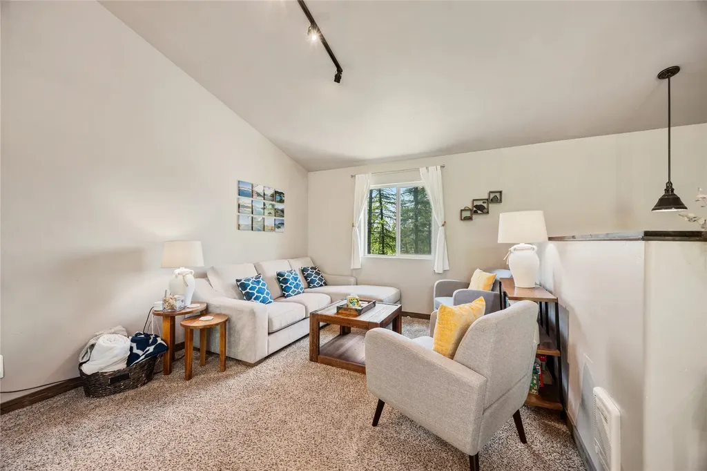 327 Deer Trail Whitefish MT 59937
