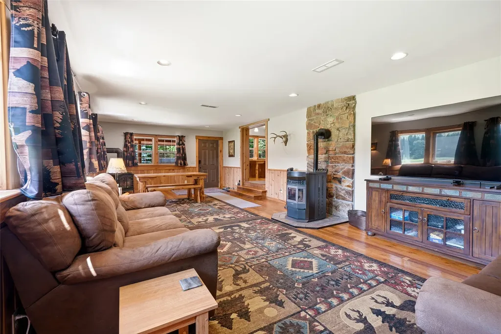 96 E Fork Bull River Road Noxon MT 59853