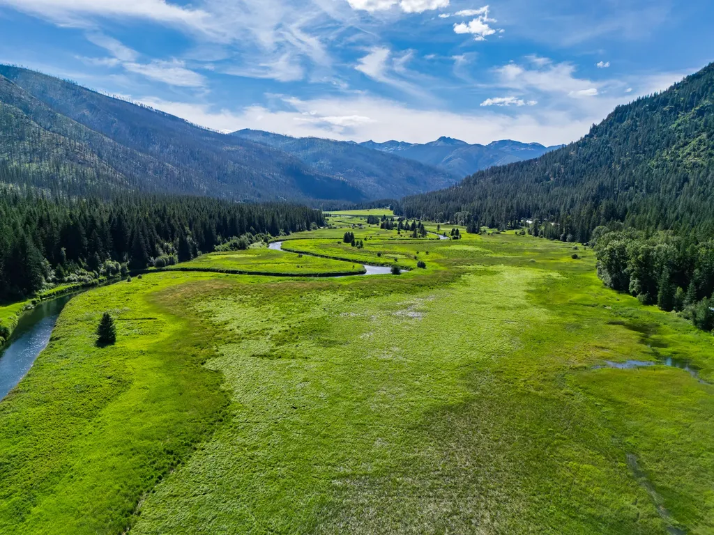 96 E Fork Bull River Road Noxon MT 59853