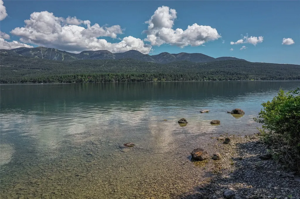 1825 W Lakeshore Drive Whitefish MT 59937