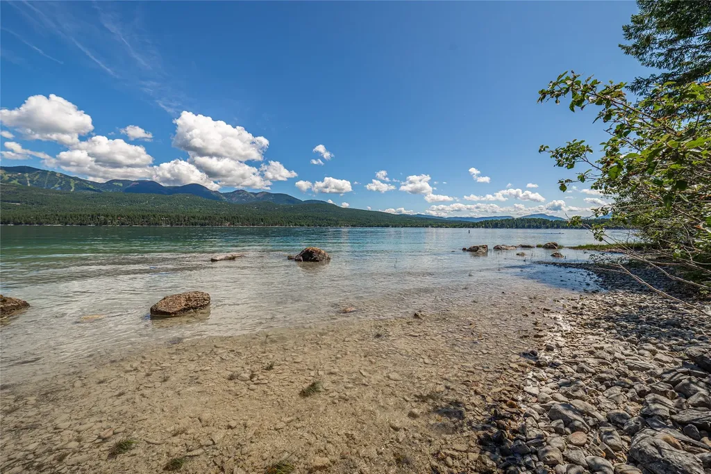 1825 W Lakeshore Drive Whitefish MT 59937