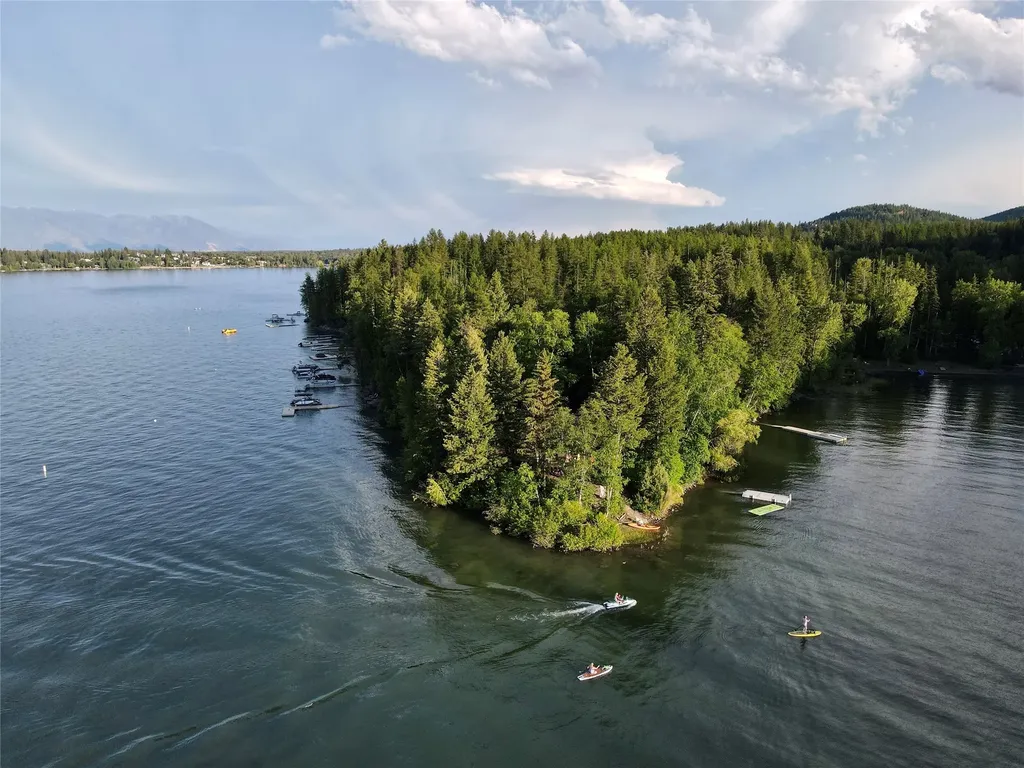 1825 W Lakeshore Drive Whitefish MT 59937