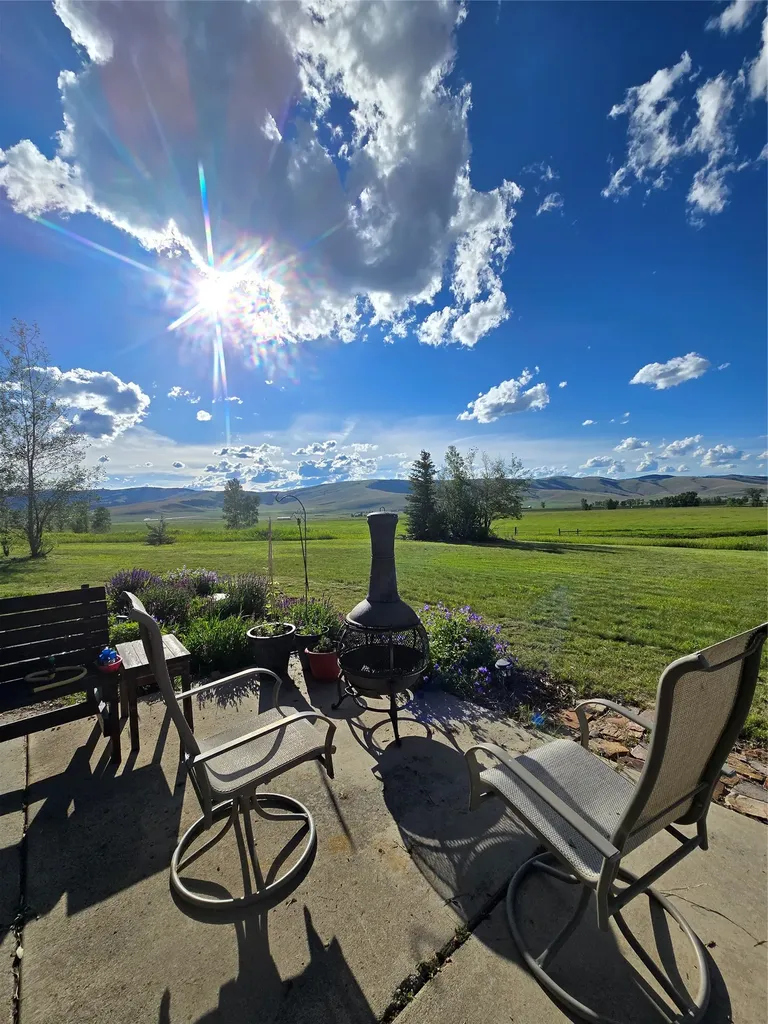 41 Handlos Lane Philipsburg MT 59858
