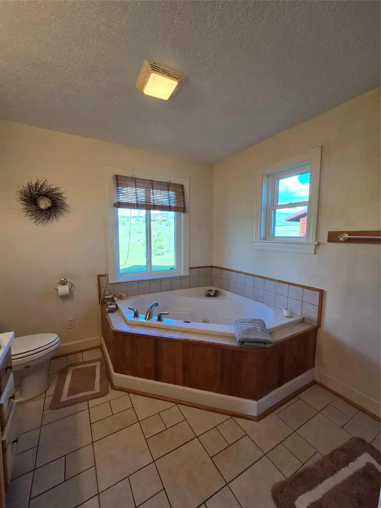 41 Handlos Lane Philipsburg MT 59858