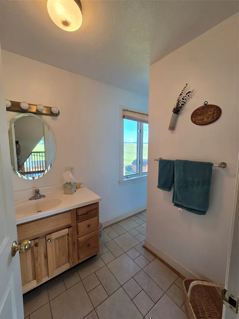 41 Handlos Lane Philipsburg MT 59858