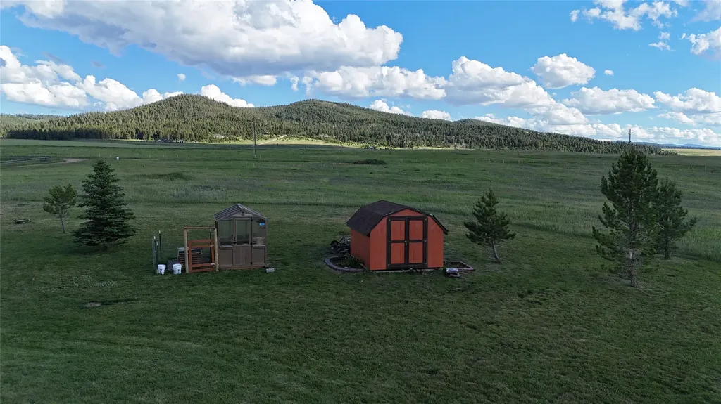 41 Handlos Lane Philipsburg MT 59858