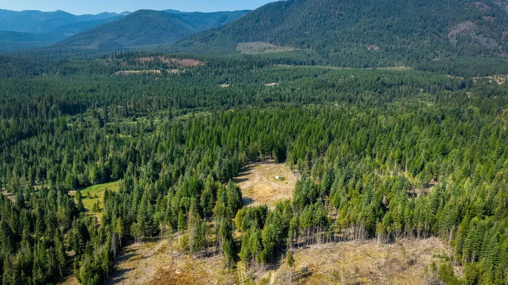 Nna Bull Lake Lane Troy MT 59935