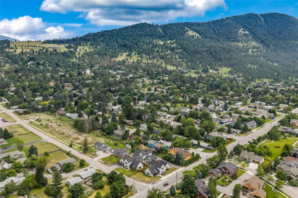 1311 Lower Lincoln Hills Drive Missoula MT 59802