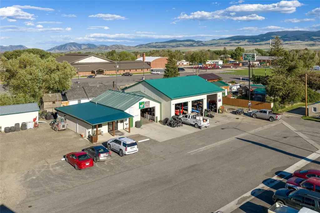 402 N Pyfer Street Whitehall MT 59759