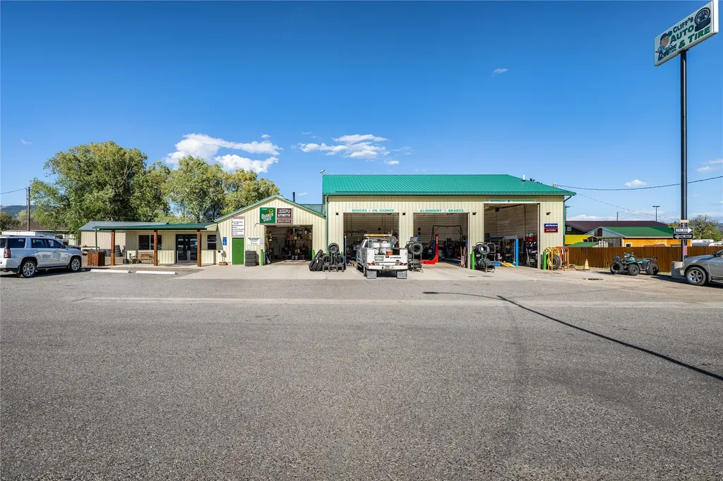 402 N Pyfer Street Whitehall MT 59759