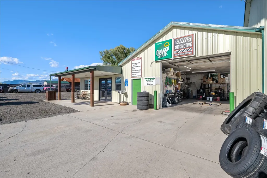 402 N Pyfer Street Whitehall MT 59759