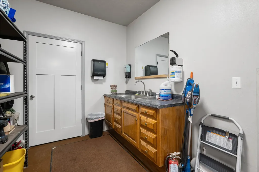 402 N Pyfer Street Whitehall MT 59759