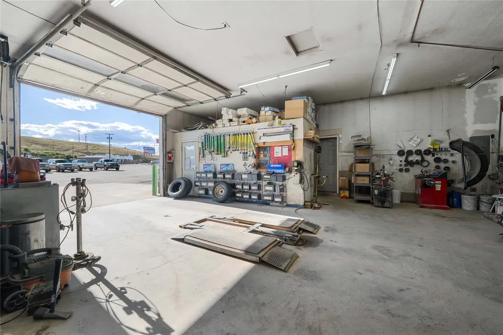 402 N Pyfer Street Whitehall MT 59759