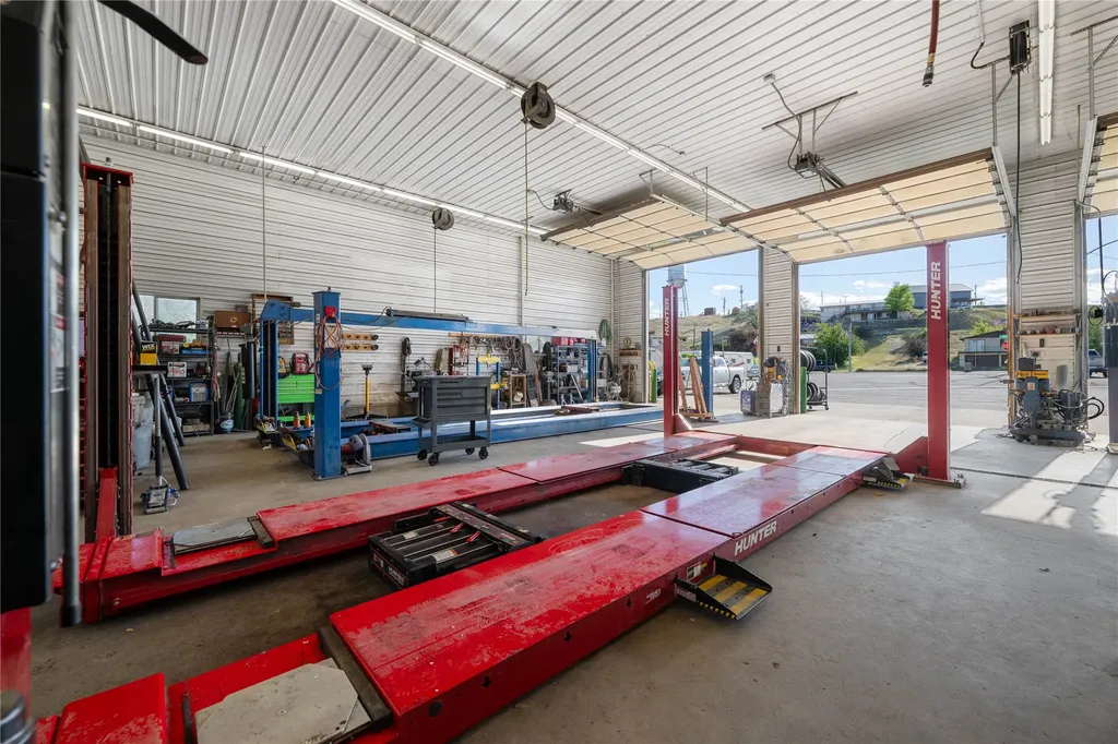 402 N Pyfer Street Whitehall MT 59759