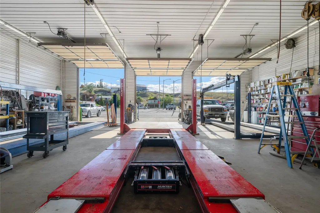 402 N Pyfer Street Whitehall MT 59759