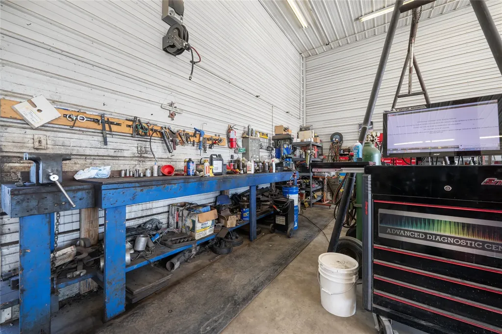 402 N Pyfer Street Whitehall MT 59759