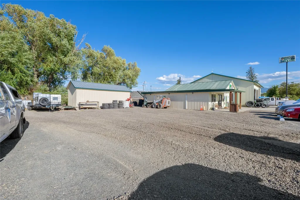 402 N Pyfer Street Whitehall MT 59759