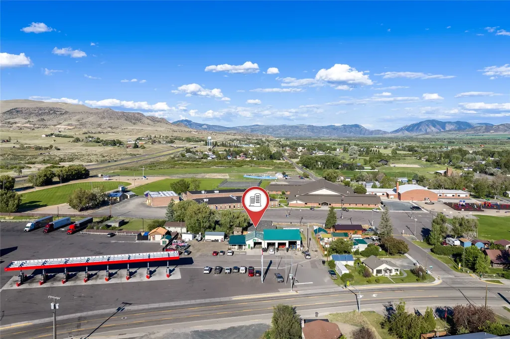 402 N Pyfer Street Whitehall MT 59759