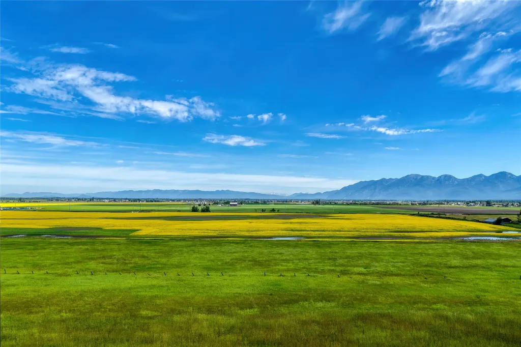 1164 Mt Highway 82 Somers MT 59932
