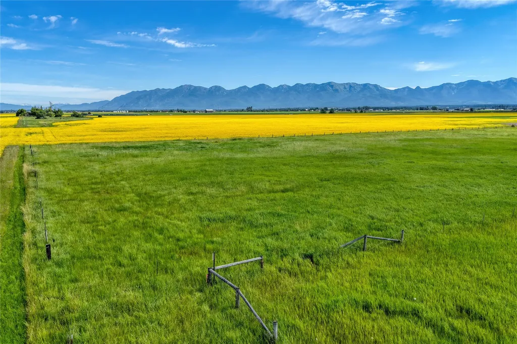 1164 Mt Highway 82 Somers MT 59932
