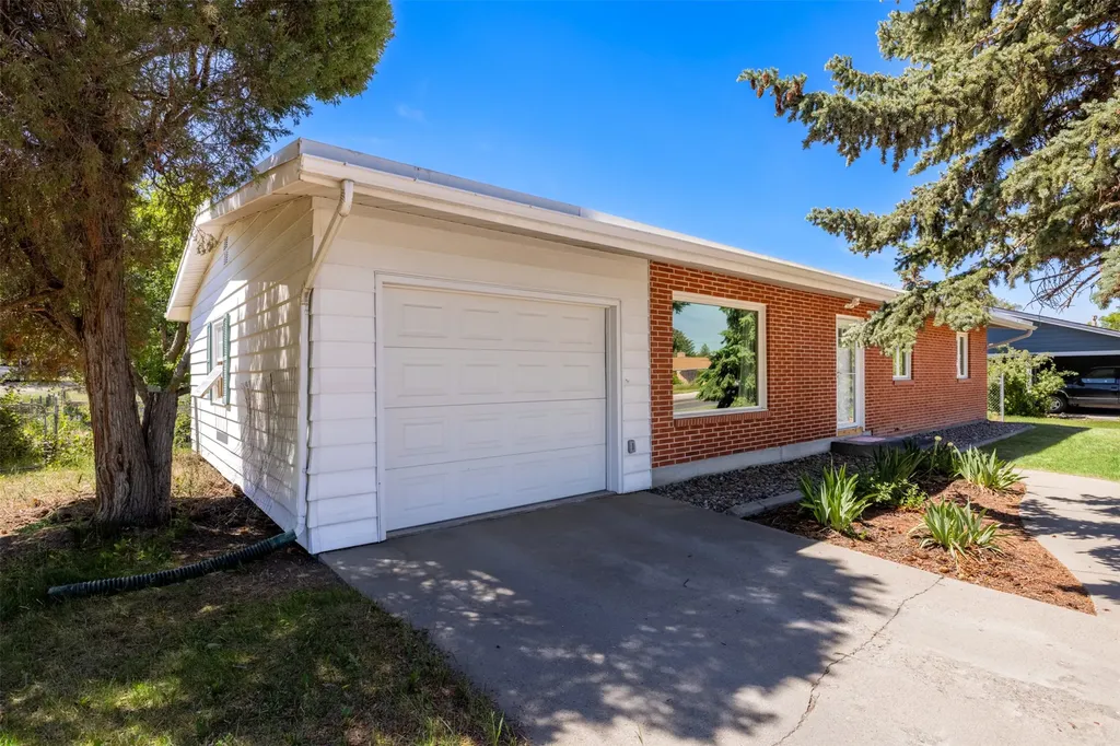 1923 E Broadway Street Helena MT 59601