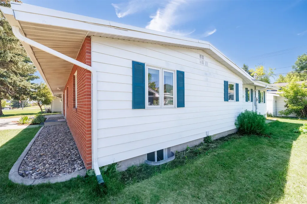 1923 E Broadway Street Helena MT 59601