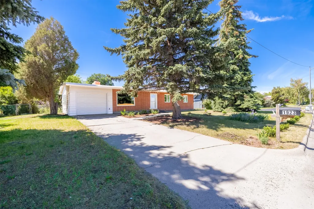 1923 E Broadway Street Helena MT 59601