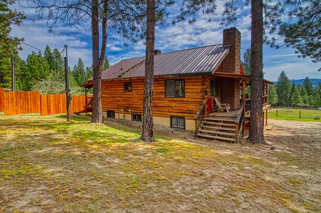 456 Blue Jay Lane Hamilton MT 59840