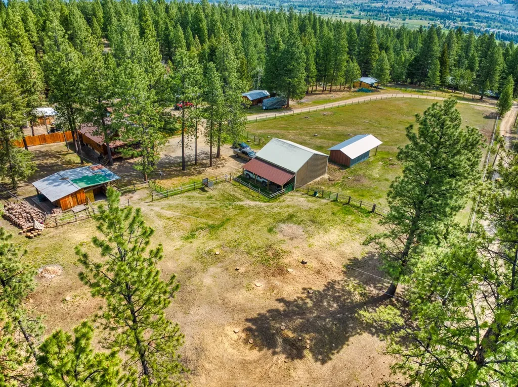 456 Blue Jay Lane Hamilton MT 59840