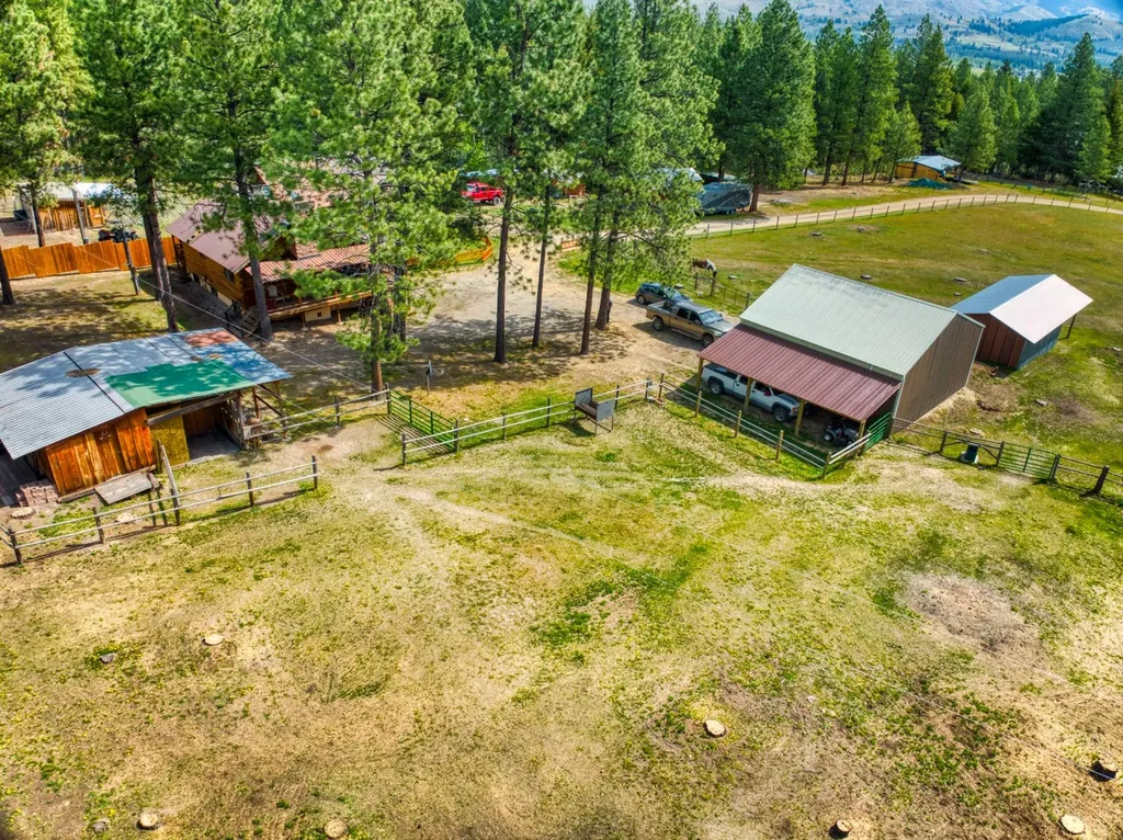 456 Blue Jay Lane Hamilton MT 59840