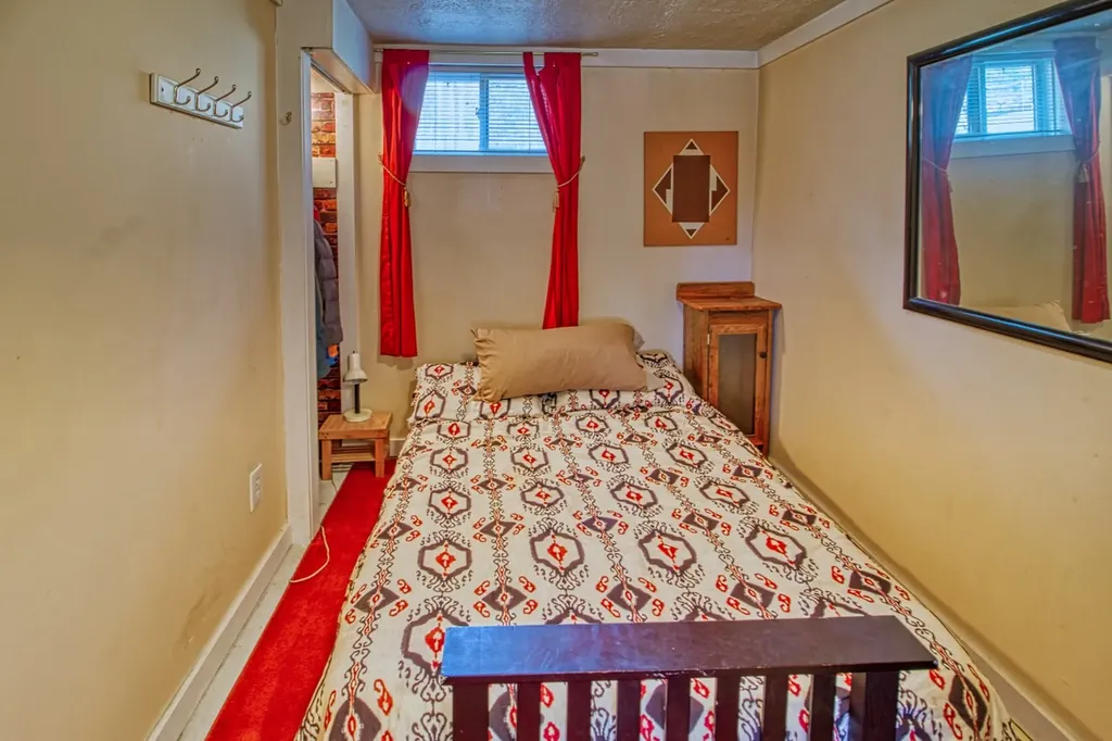 456 Blue Jay Lane Hamilton MT 59840