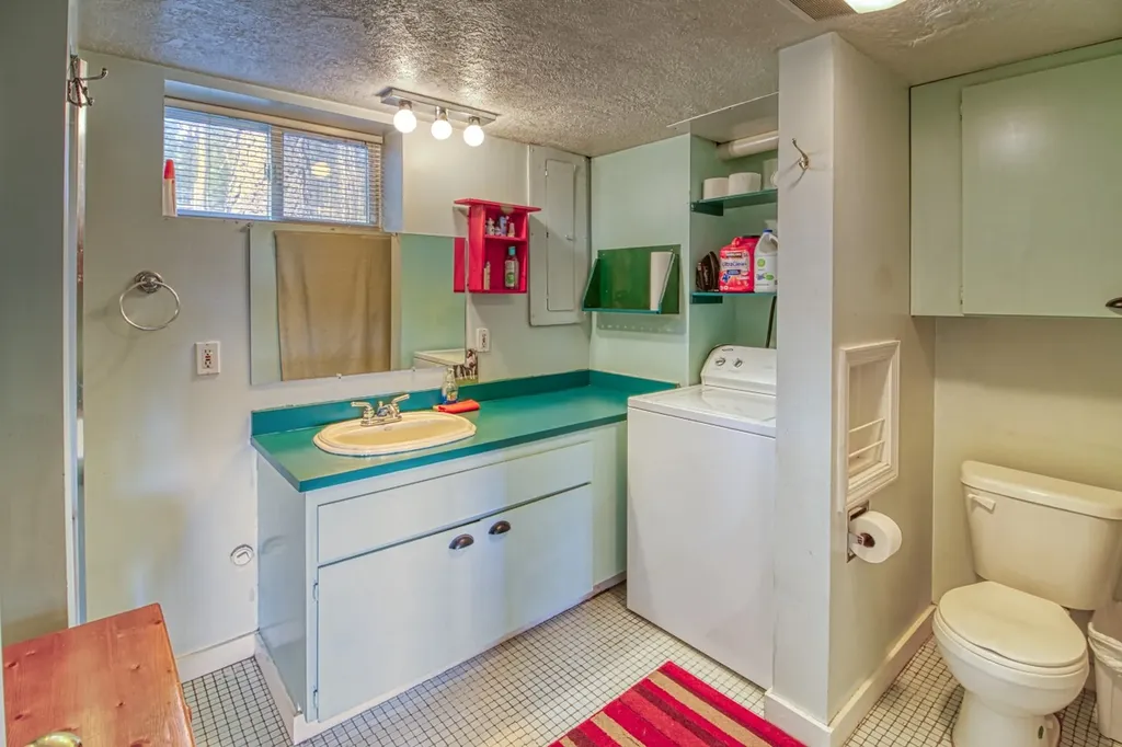 456 Blue Jay Lane Hamilton MT 59840