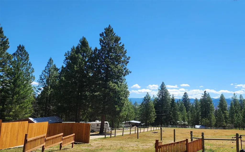 456 Blue Jay Lane Hamilton MT 59840